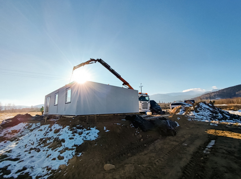Budowanie Domów w Zimie: Mity i Rzeczywistość